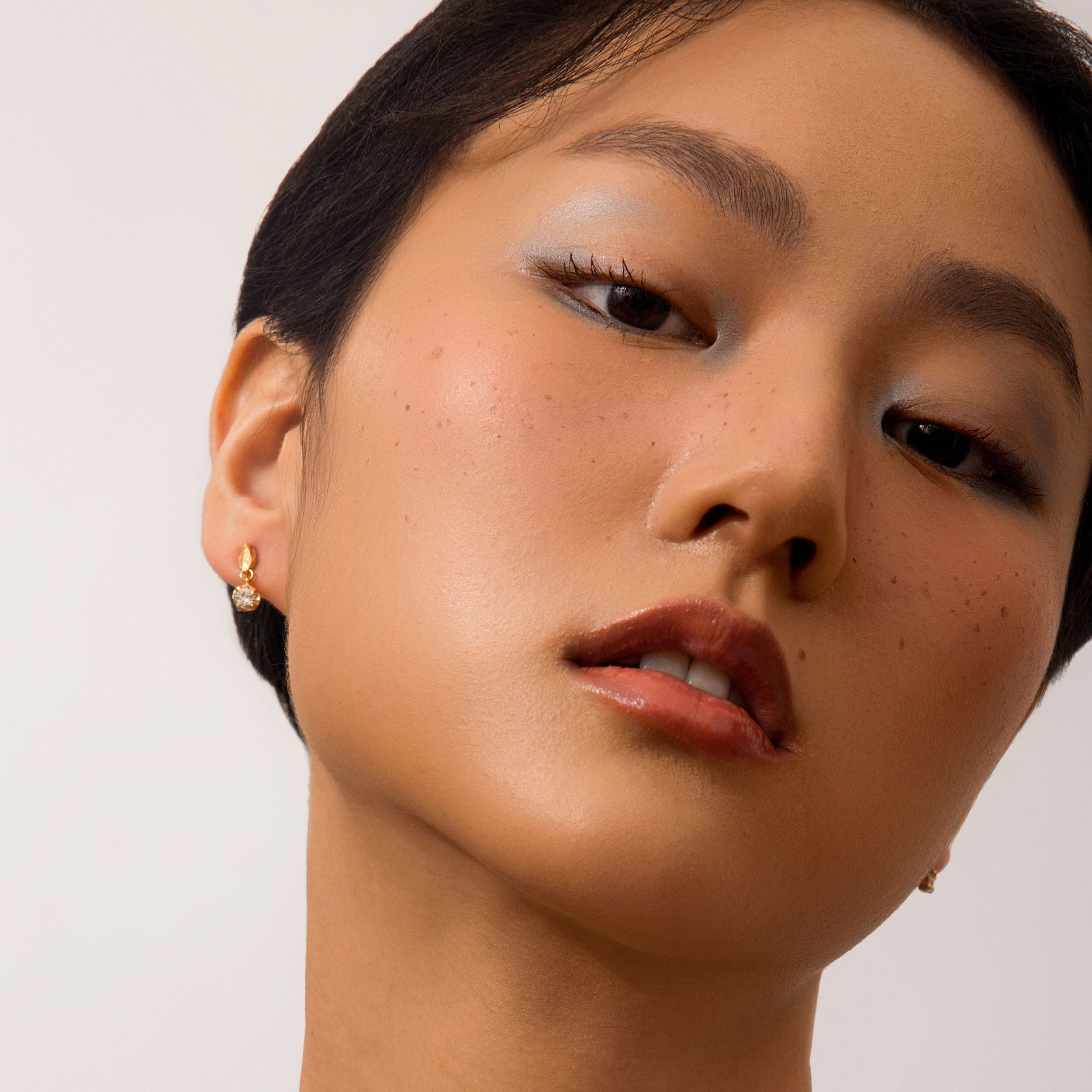 Mini Tota White Sapphire Earrings