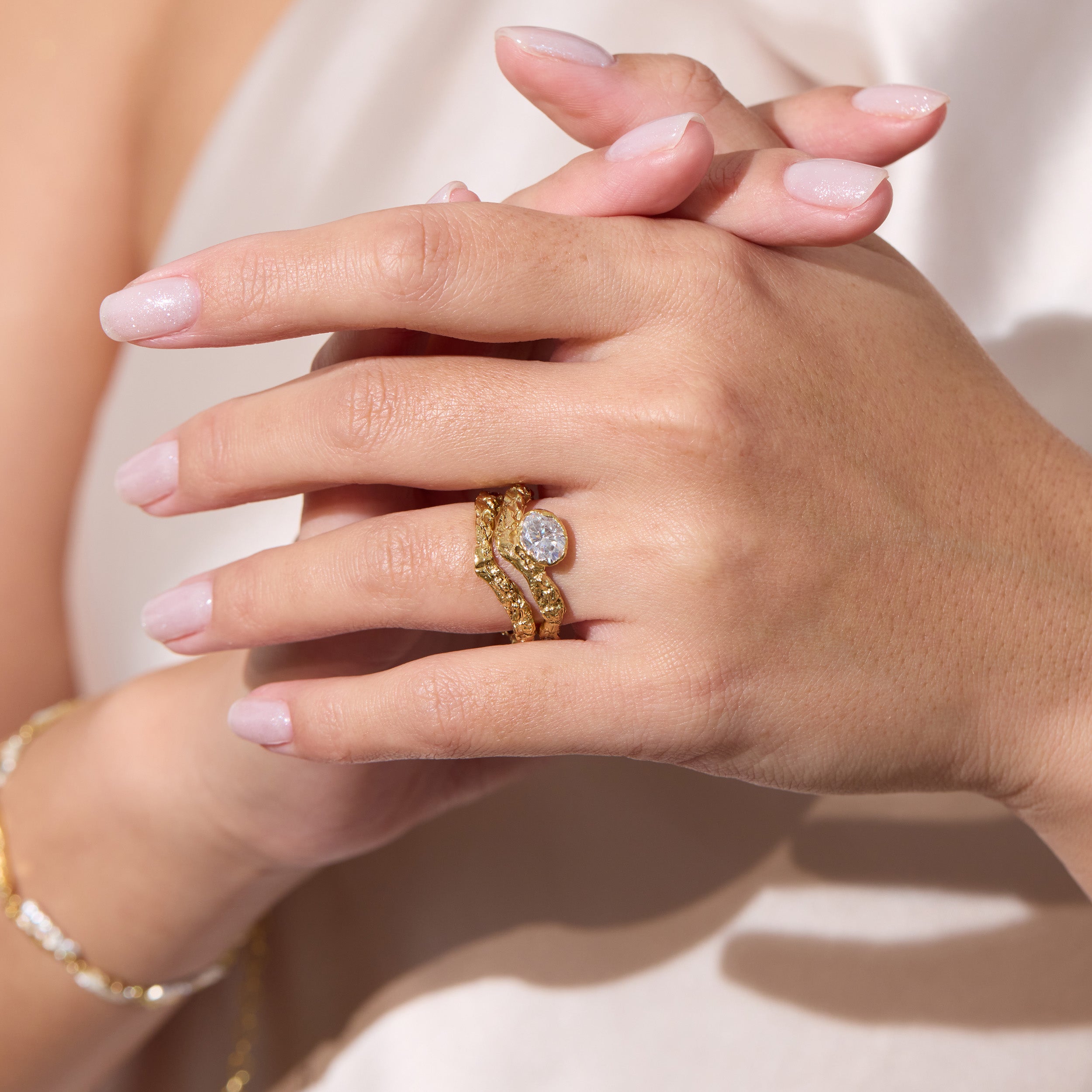 Azio Wedding Ring