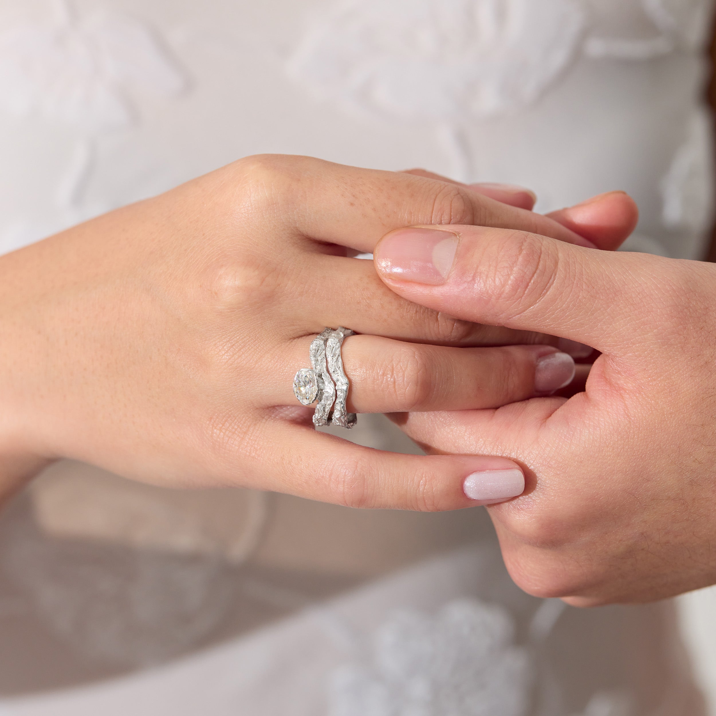 Azio Wedding Ring