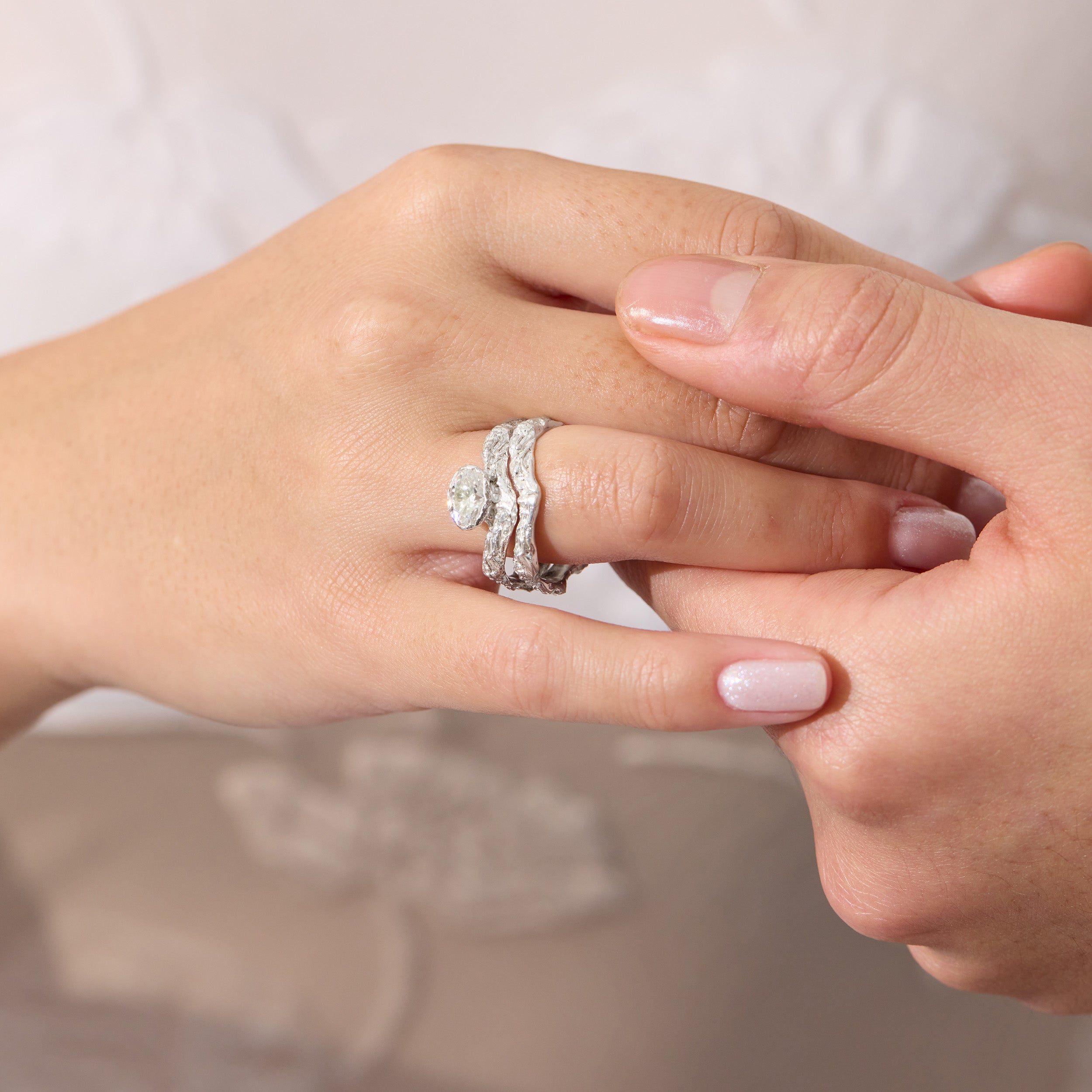 Azio Wedding Ring