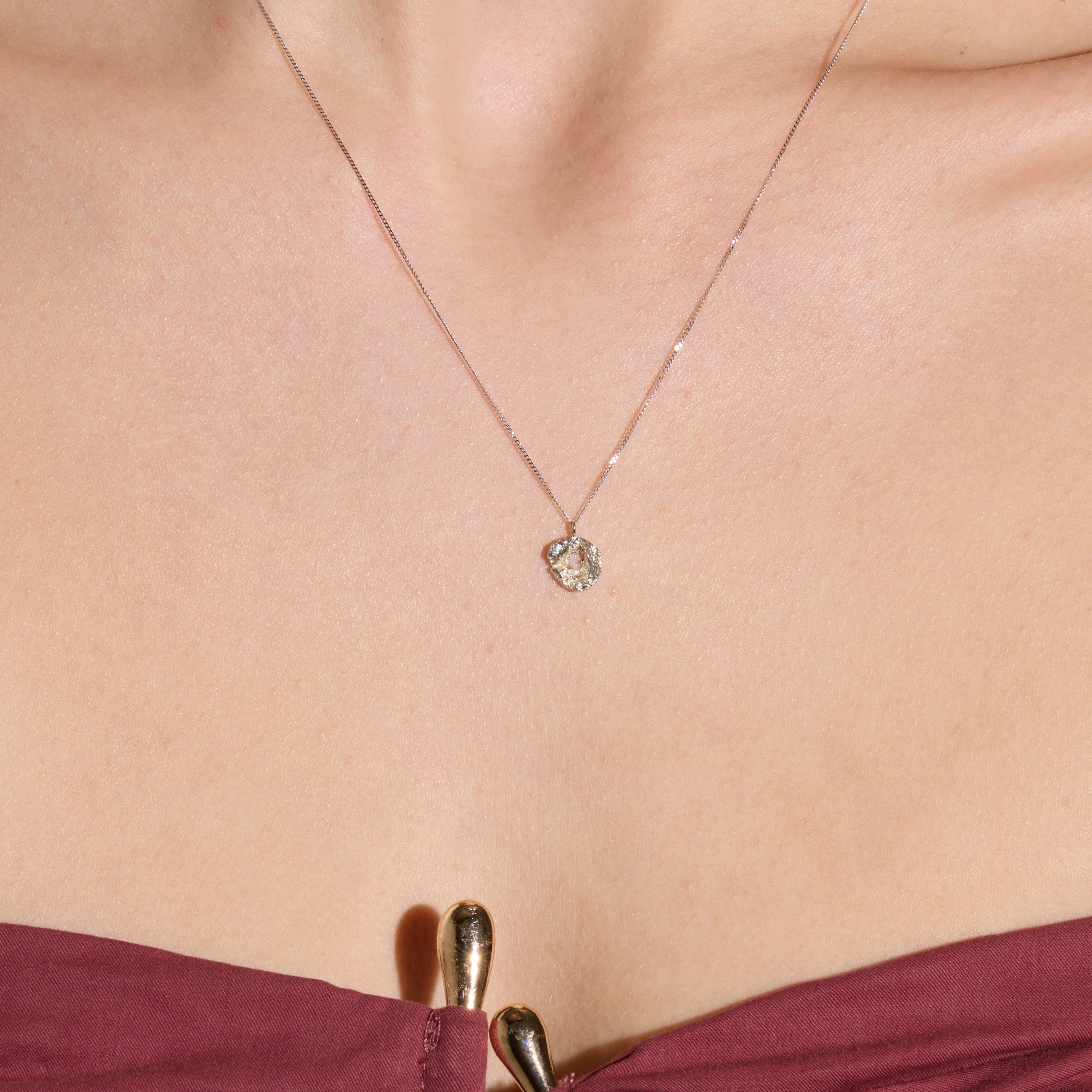 O Mini Alphabet White Gold Necklace